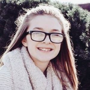 Meet your Posher, Bella